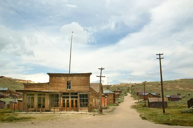 Top 10 Interesting Ghost Towns Around The World
